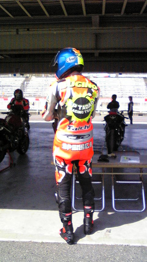今日はサーキットだ(^O^)/