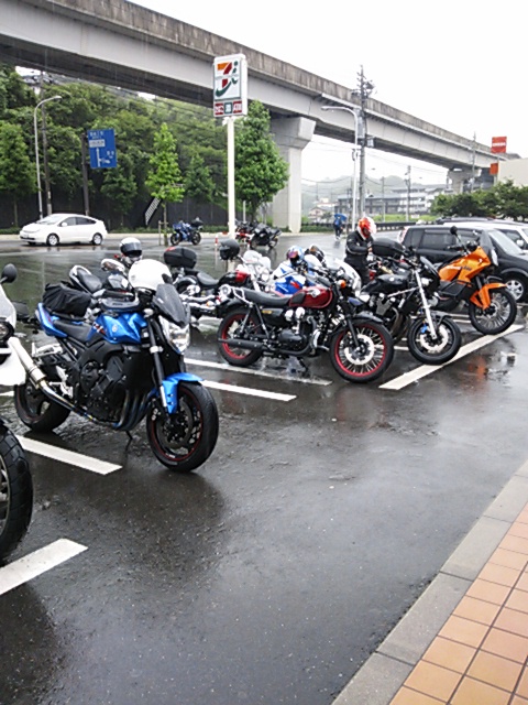 雨の中のツーリング